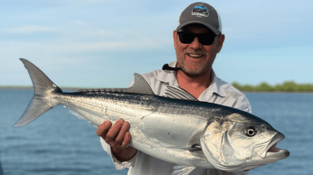 Happy customers with Atlantic tuna catch